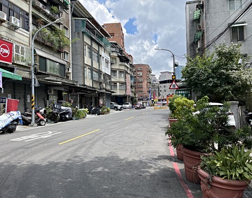 一樓10米路邊出租 - 591租屋網 - Image 1