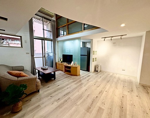大興西路稀有樓中樓2+1房/可租補/雙衛浴/社區管理 - Image 2