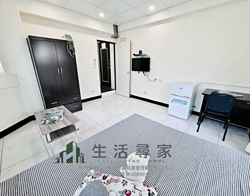 走路去一中＃秒殺雙面採光大套房＃可租補＃可貓＃陽台獨洗曬 - Image 7