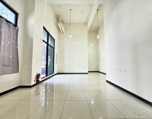 北屯寓上花園|一樓23坪店面出租|挑高5.7米・雙出入口 - 591租屋網 - Image 3