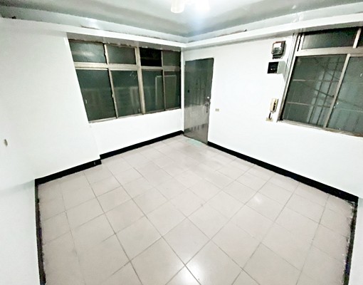 大觀國中◆超值3房◆採光屋況佳★可租補 - Image 1
