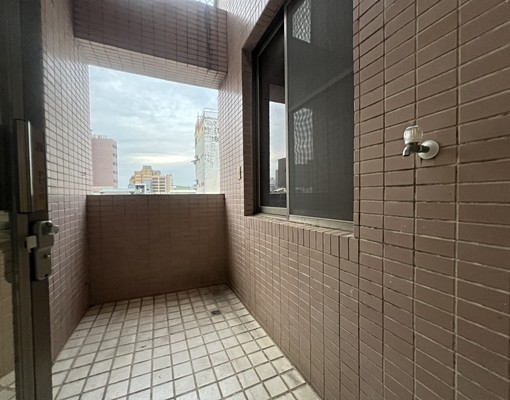 台南租屋~小西門優質電梯三房住家(有電梯) - Image 15