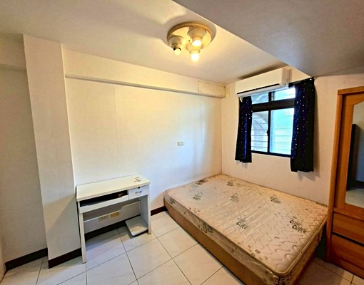 🏠七張🌟小資族套房🌟包水網路瓦斯🌟採光通風佳 - Image 1