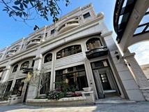 經貿東路⚡中央公園全新古典..