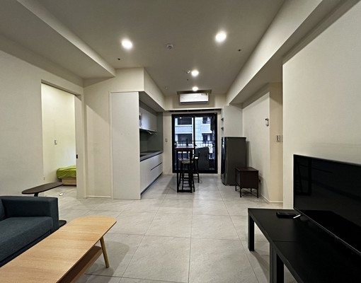 桃園高鐵步行生活圈|大2房|中高樓|一卡皮箱入住|衣帽間 - Image 1