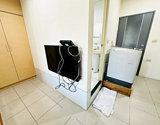 新埔站/獨立洗衣機/台電計價/垃圾代收/變頻冷氣/採光極佳 - Image 4