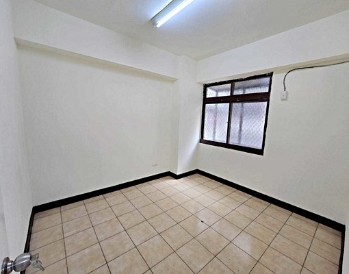 南屯東興東街全新整理電梯美3房#台水電 - Image 4