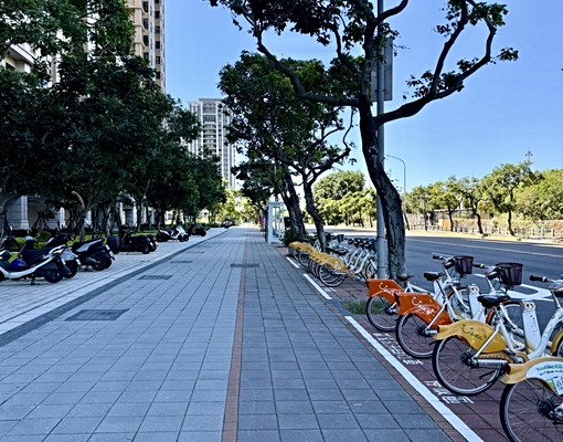 🍎賞海景裝潢美兩房～輕軌到站即到家～ - Image 9
