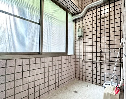 楊小扁~可租補!義享天地首排全新整修邊間2+1房 - Image 14