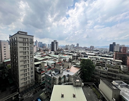 新埔捷運全新電梯景觀兩房英倫公園 - Image 10