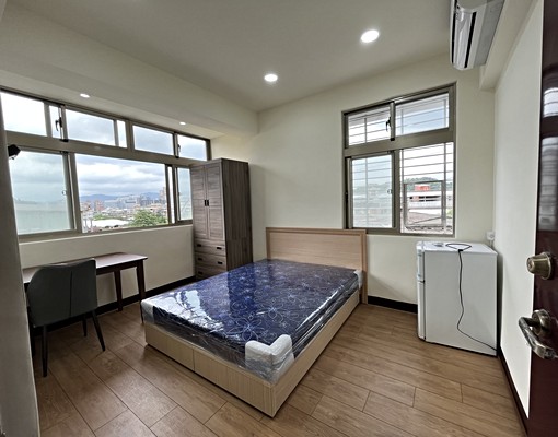 近南港展覽館汐止白雲國小透天採光套房出租 - Image 5