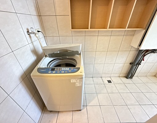 逢甲路鬧巷健康套房含水網路第四台電5.5元(公電)多間可選 - Image 14