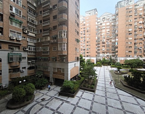 清大夜市無敵棒-光復國宅-三房有車位 - Image 1