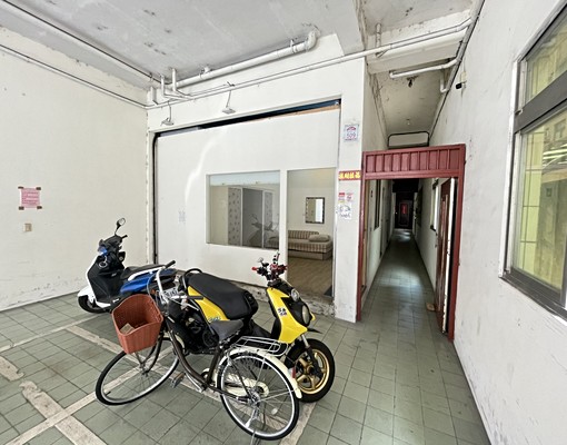 宜蘭大學旁超便宜一樓面路套房 - Image 6