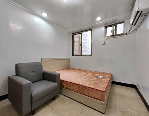 友善屋源社會住宅*新冷氣沙發*可寵*免服務費可租補*窗台曬衣 - Image 1