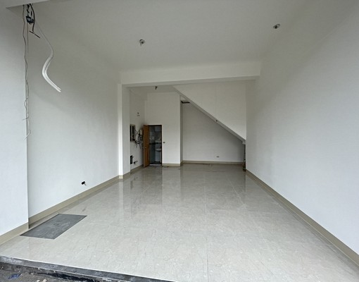 大降價，大路邊舊城南路市場入口一樓出租 - Image 2