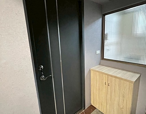 三重❣️免爬梯!全新裝潢新家具包水網路台電對外窗採光通風 - Image 10