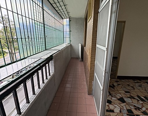 南港三鐵共構走路10分鐘，可養寵物，有陽台 - Image 1