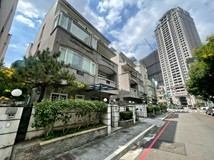 惠文七街專任彤彤👑與雙橡園..