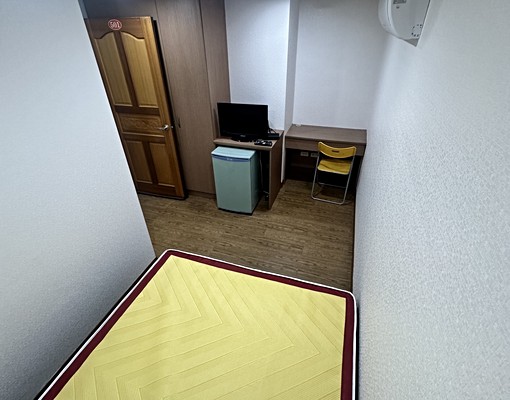 江子翠捷運15分鐘～溫馨套房出租！！ - Image 1