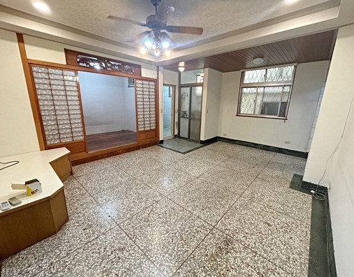🏡東區超便宜2+1房🌟台電🌟可租補🌟雙陽台 - Image 1