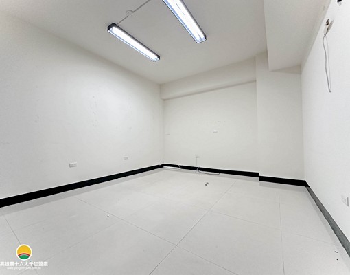 正文山特區三角窗大面寬霸氣金透店 - Image 9