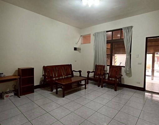 整棟透天五房~免仲介費/可租補可入籍 - Image 2