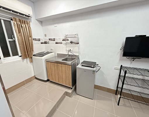 近信義國小4號出口走路三分中正VS光華 - Image 8