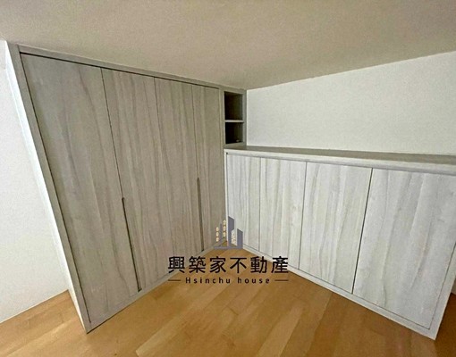 📢家樂福正對面｜陽光暖暖樓中樓｜挑高空間｜F - Image 8