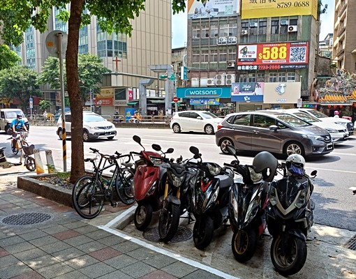 傢俱可議/近臨江夜市/三興國小/生活機能佳 - Image 4