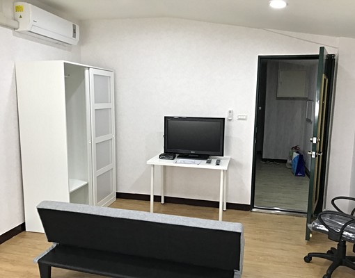 🏠實踐大學走路3分鐘｜採光套房｜實踐大學生租屋首選 - Image 1