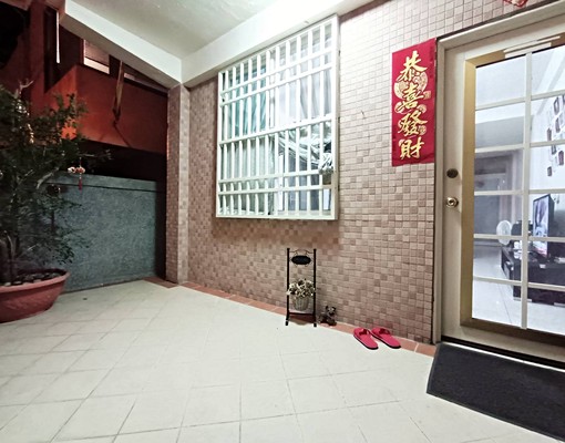花農麥當勞商圈免整理學校綠景透天 - Image 1