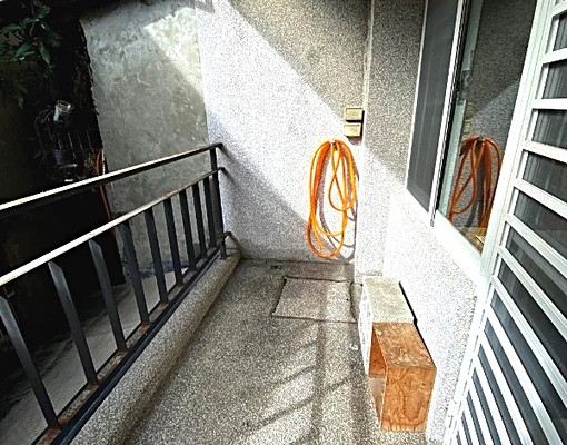 美樂*大稻埕/迪化商圈*衛浴乾溼分*有陽台採光佳*包水電 - Image 7