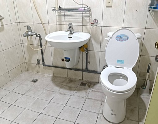 台北市中正區林森南路8巷X號2樓35坪3房2廳2衛1廚2陽台 - Image 14