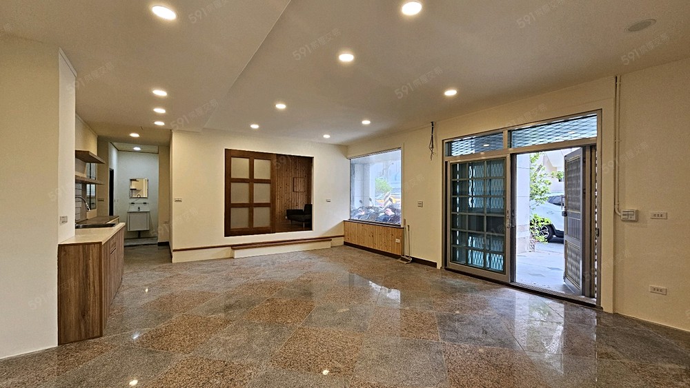 順興路🧡經濟實惠-男女皆可-高端寓所 - Image 1