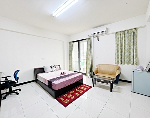 四維街/全新衛浴/雙人床/沙發 - Image 6