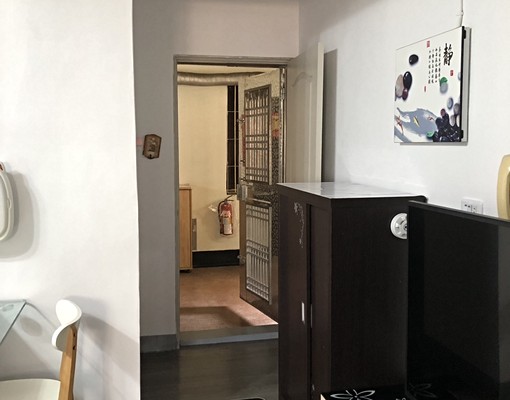 【可租補】自然採光明亮.鬧中取靜.適合小家庭 - Image 2