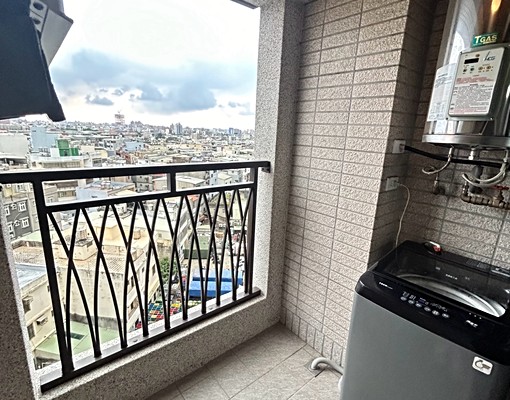 可補助中原大學.忠貞市場.家樂福高樓層套房 - Image 1