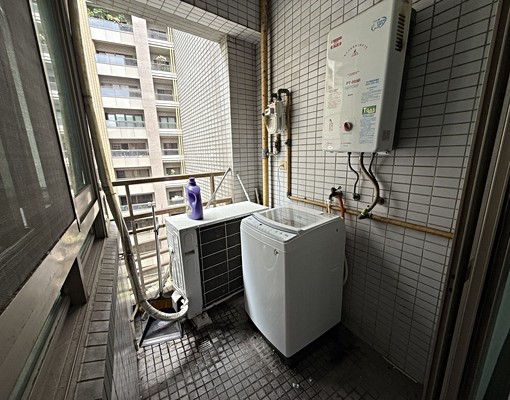 中壢SOGO海華麗緻優質大套房家具電全配 - Image 9