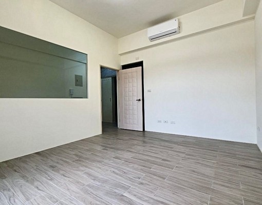 近華興商圈電梯透天室內停車♡竹北買房找沛沛♡ - Image 13