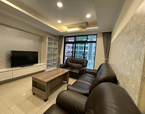 明星三學區寬敞綠地4房裝潢電梯美屋 - Image 1