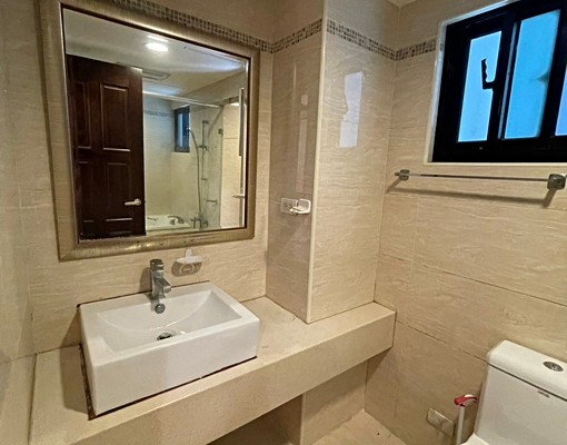 明星三學區寬敞綠地4房裝潢電梯美屋 - Image 9
