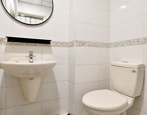 中都市場旁、鄰近三鳳中街，全新裝修、全新家俱電【套房】出租 - Image 12