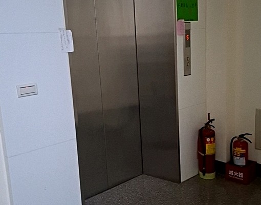 電梯，獨立套房有窗户6500元 - Image 6