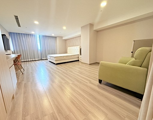 台南租屋~民生溫馨明亮大套房(R05) - Image 3