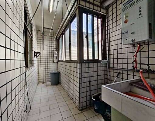 中山國小/中平商圈/愛買 - Image 3