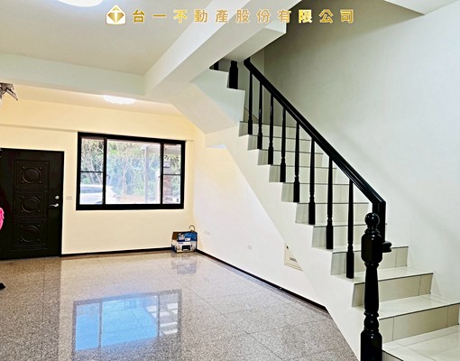 TO社宅可補助|近大潭發電廠4房車透天厝 - Image 2