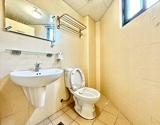 📣逢甲電梯大套房📣可租補📣陽台獨洗📣 - Image 8