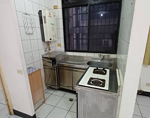 免仲介費可租補市中心便宜美屋-五泰張一善 - Image 4