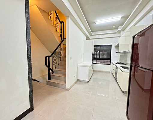 💖租中正預校對面5米大面寬💛臨路電梯透天🌈總裁行館⭐ - 591租屋網 - Image 5